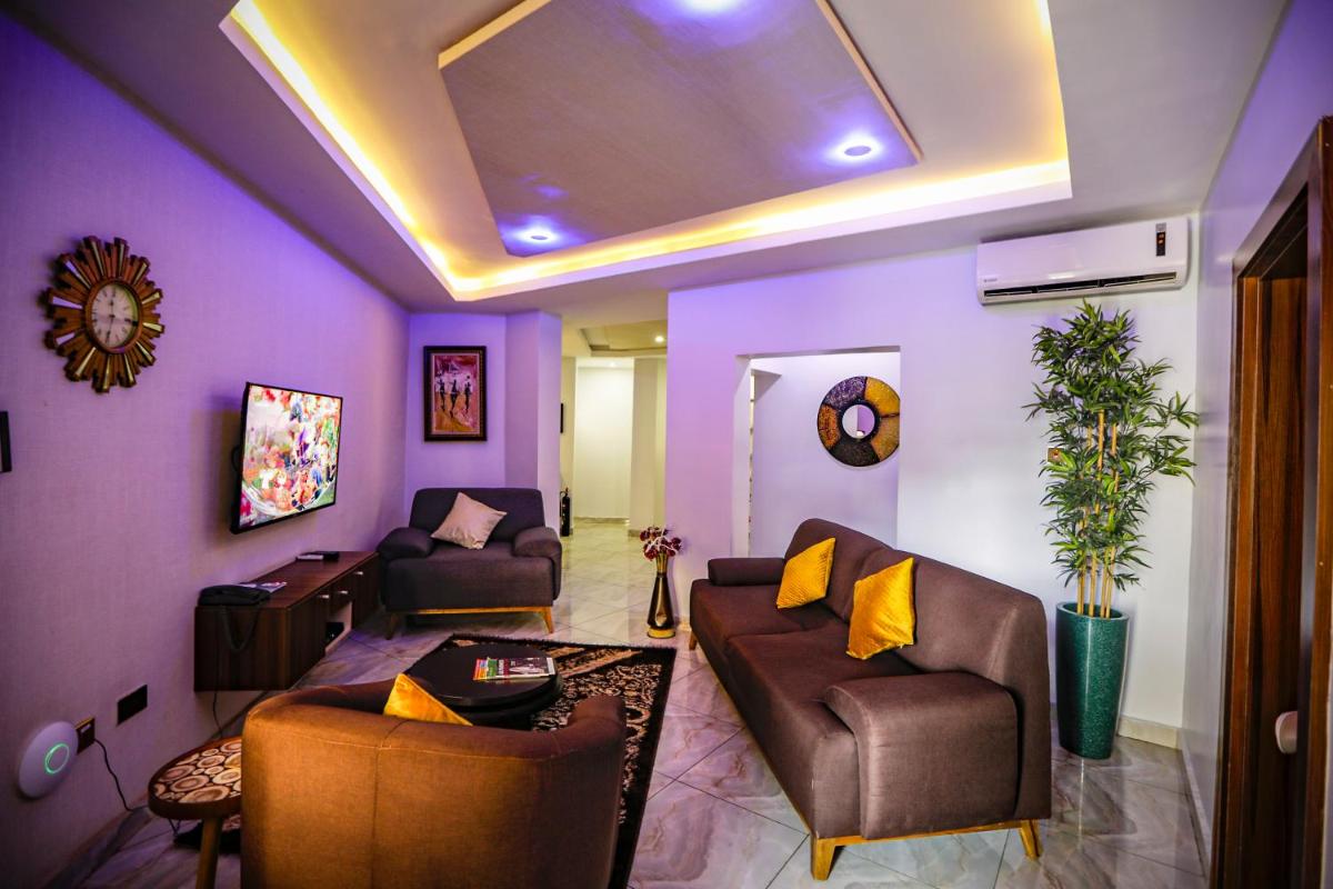 Brentford Apartments - Housity