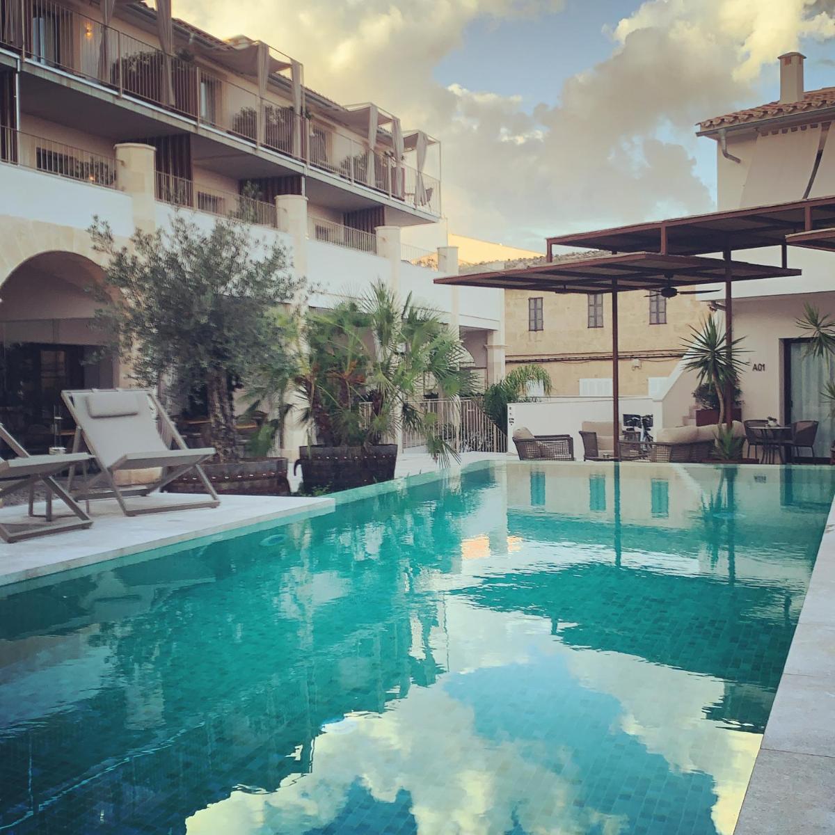 Ynaira hotel & Spa - Housity