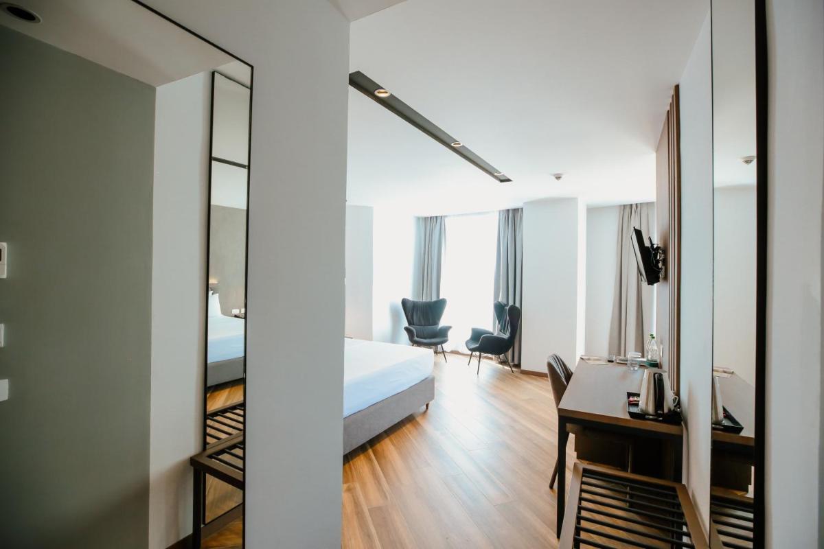 Suitetrails - Klajdi Resort & SPA