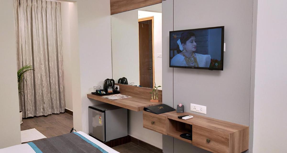 PARK IRIS HOTELS, MG Road - Housity