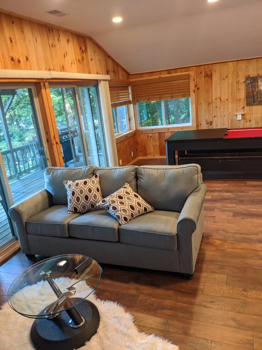 Panoramic Water Views , cozy house in Henniker ,NH - Housity