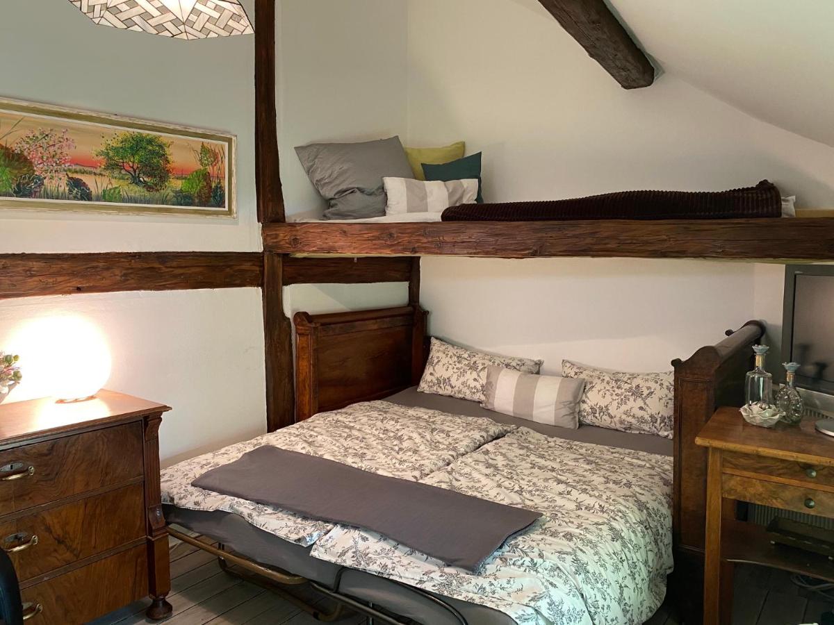 Romantisches Gästezimmer - Zentralgelegen - Housity