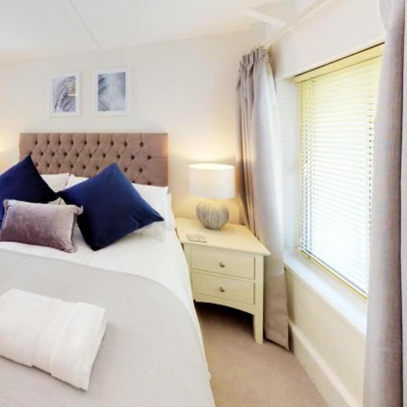 Mullion Cottage - Housity