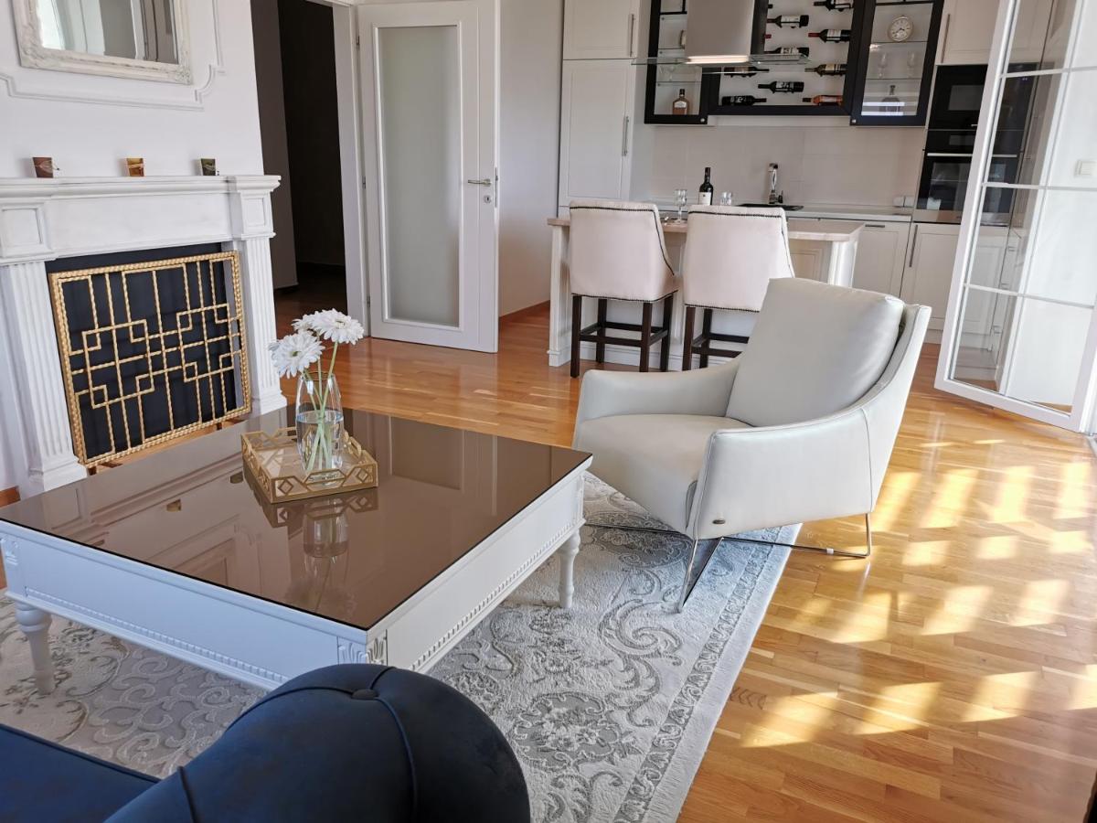 Luxury Apartment with a stunning view, FREE parking - Housity