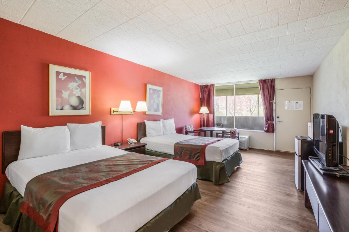 Red Carpet Inn & Suites - Housity