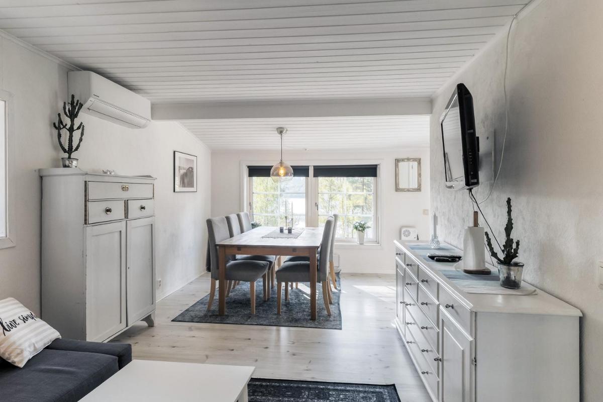 Lake cottage near Isaberg - Housity