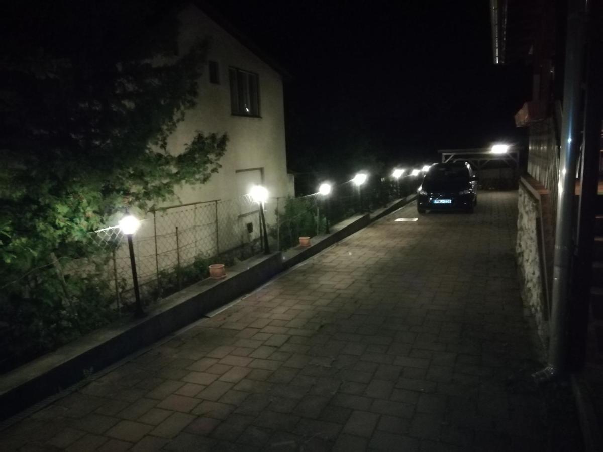 ASTA LA VISTA Vendégház - Housity