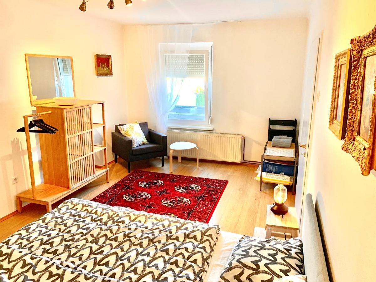 Elegant City Apartment - by Nahuen Suites - Housity