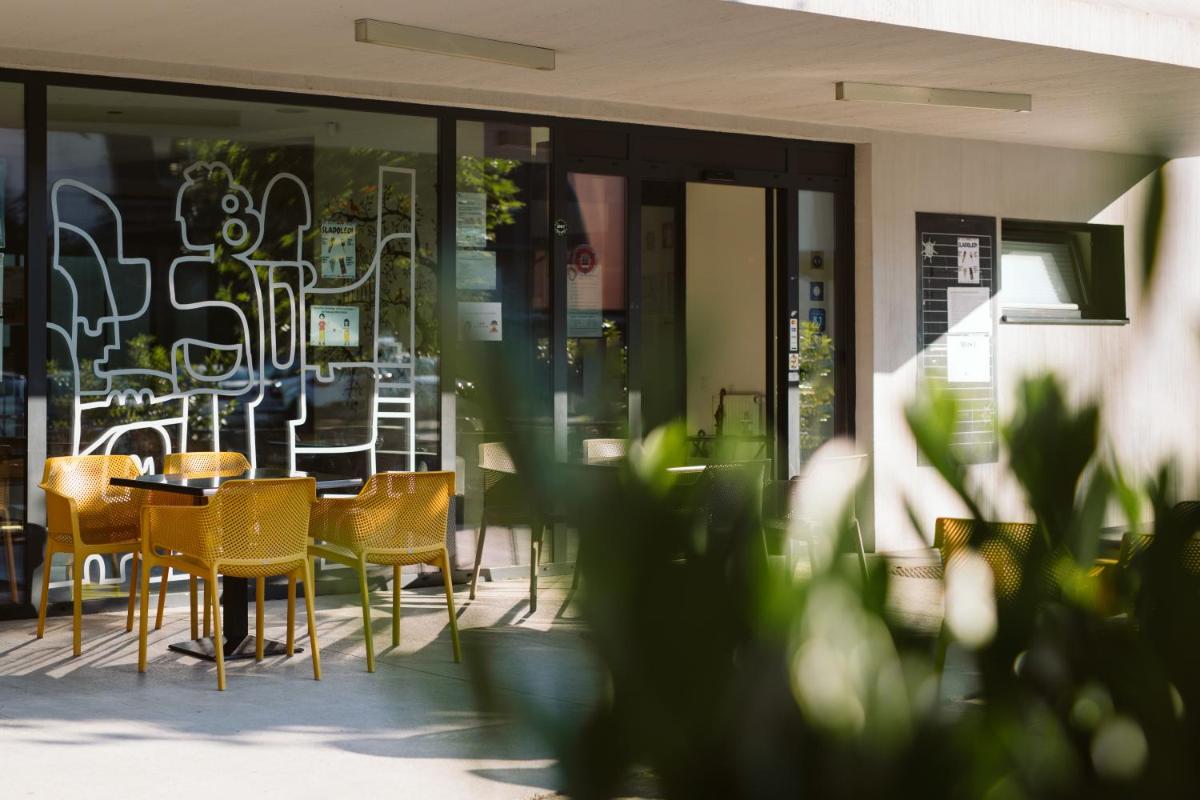 Youth Hostel Trbovlje - Housity