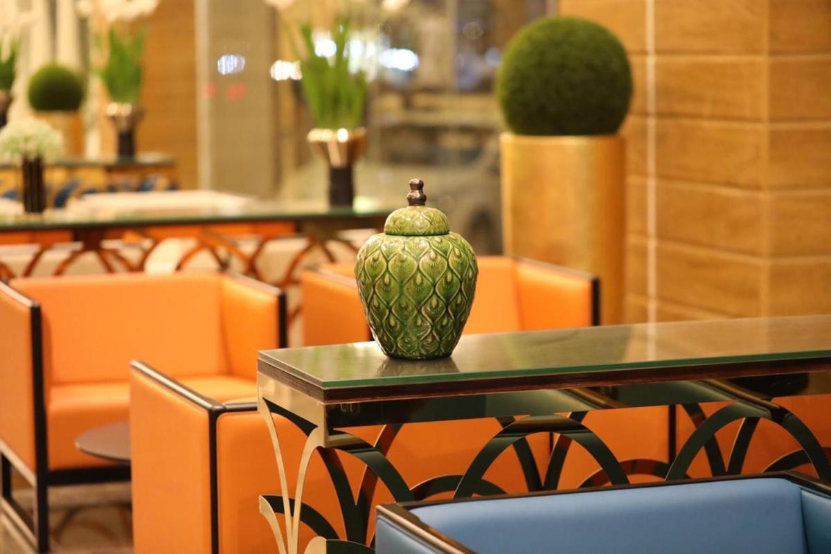 Golden Dream Hotel - Housity