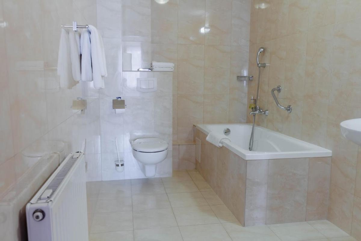Hotel Jakub Sobieski - Housity