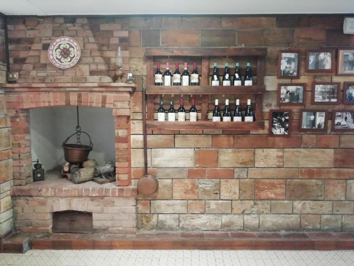 Albergo Ristorante Leon d'Oro - Housity