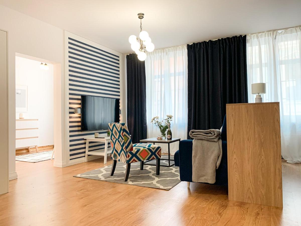 Apartamenty Centrum - Szafirowy i Szmaragdowy - Housity