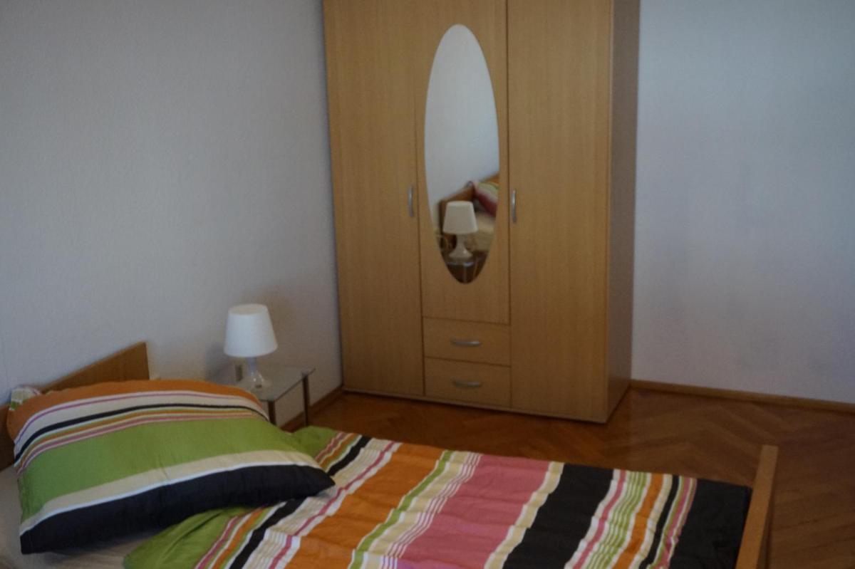 Juni Apart - Housity