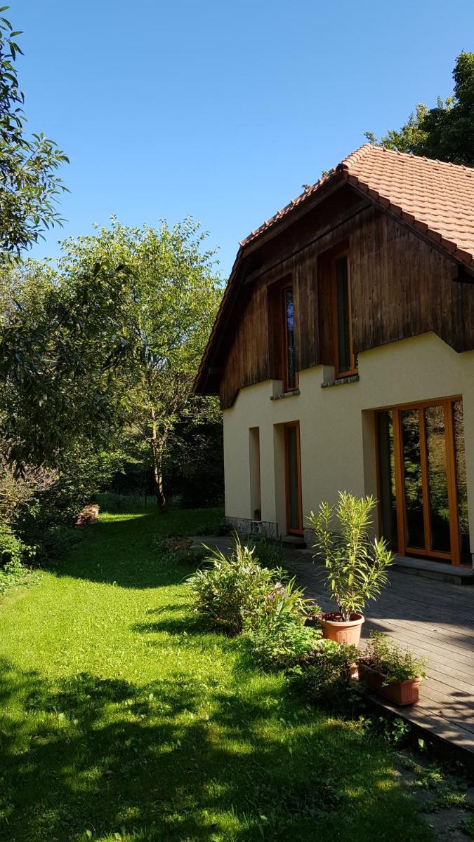 Erdőszéli Vendégház - Housity