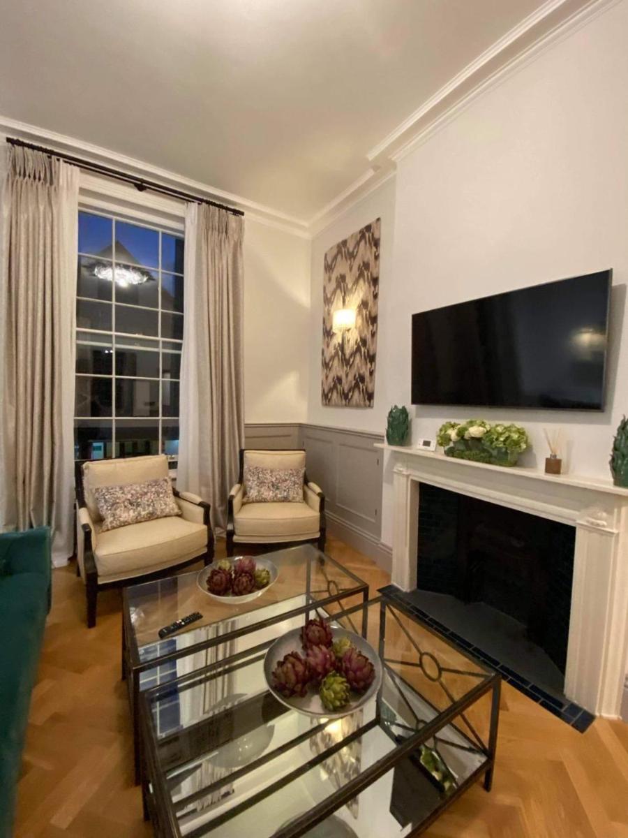 ch1 boutique stays-Roman Bath Suite - Housity
