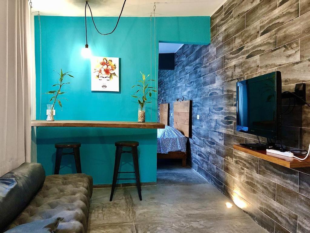 Zyan Rooms - Hizvo