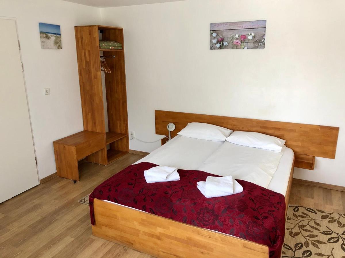 Pension Rote Rosen - Housity