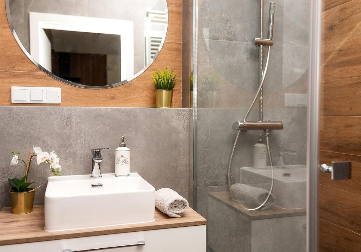 VIP Apartament number 7 - Housity