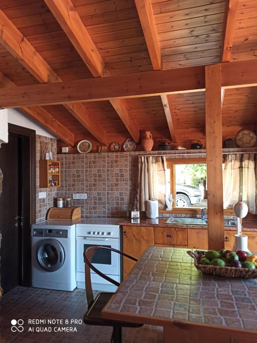 Aretis sea view house - Housity