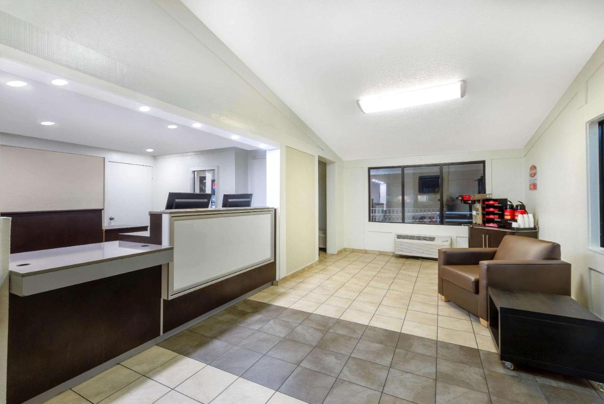 Travelodge by Wyndham Essington / Philadelphia Airport - Housity