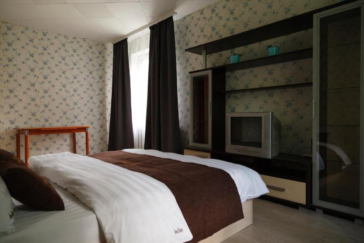 Chekhova d8 - Housity