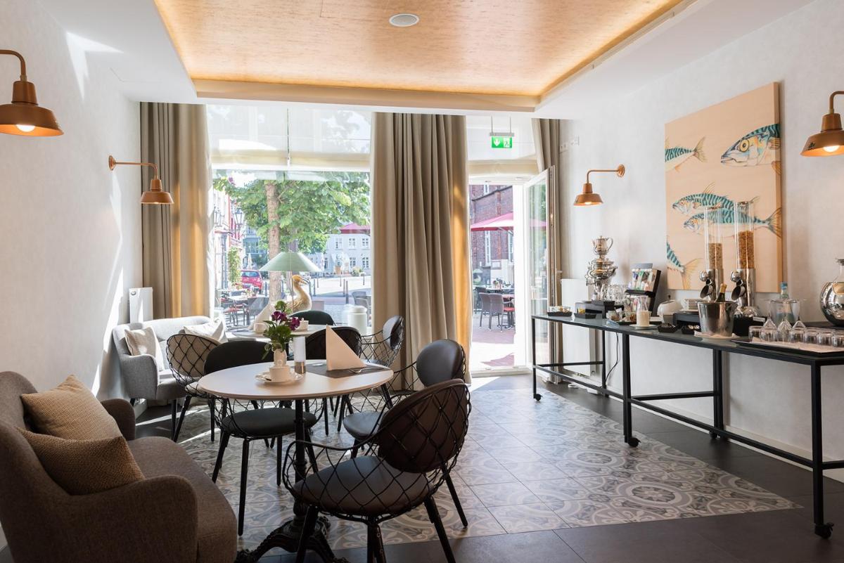 Hotel Am Fischmarkt - Housity