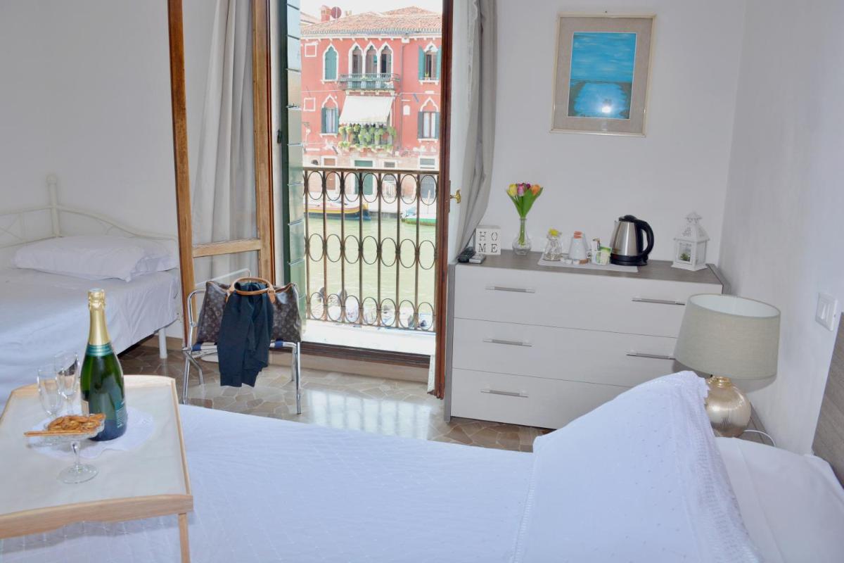 Venezia Canal View - Housity