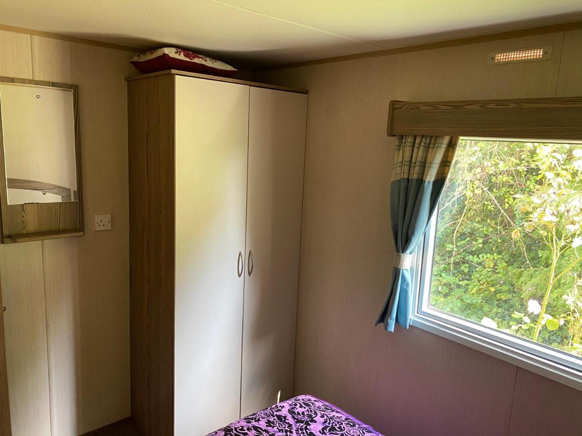 Campwackadoole - Housity
