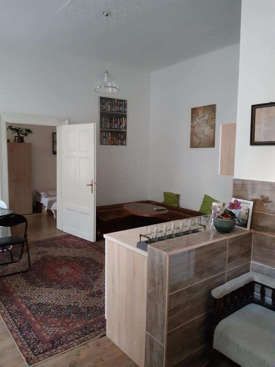 Suitetrails - Valentin Apartman