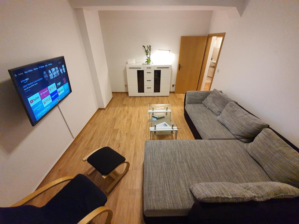 Ruhige Wohnung bei der Burg im OG2 - Housity