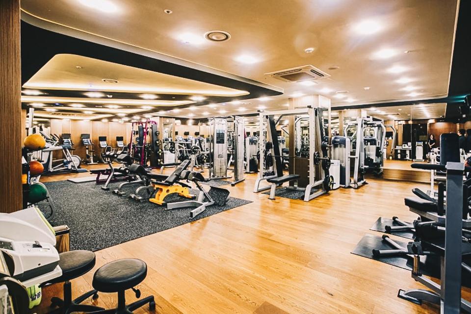 I Square Hotel - Housity