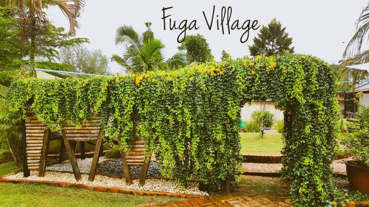 Fuga Village BeachGetaway - Housity