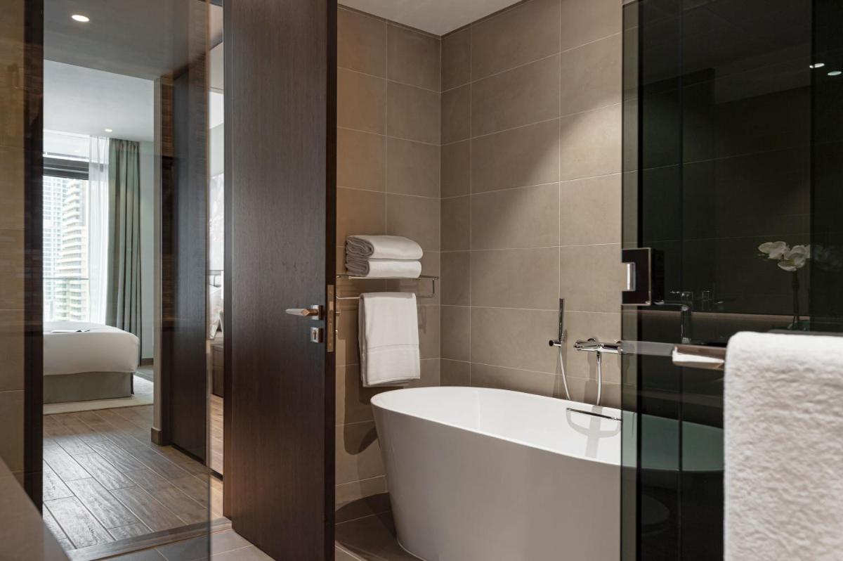 Suitetrails - Jumeirah Living Marina Gate Dubai