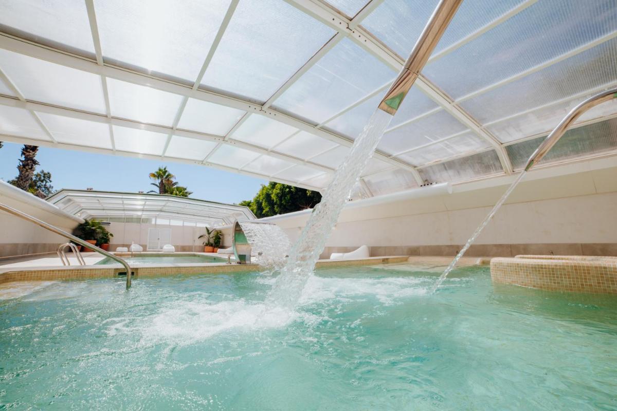Piscina en o cerca de Alannia Guardamar