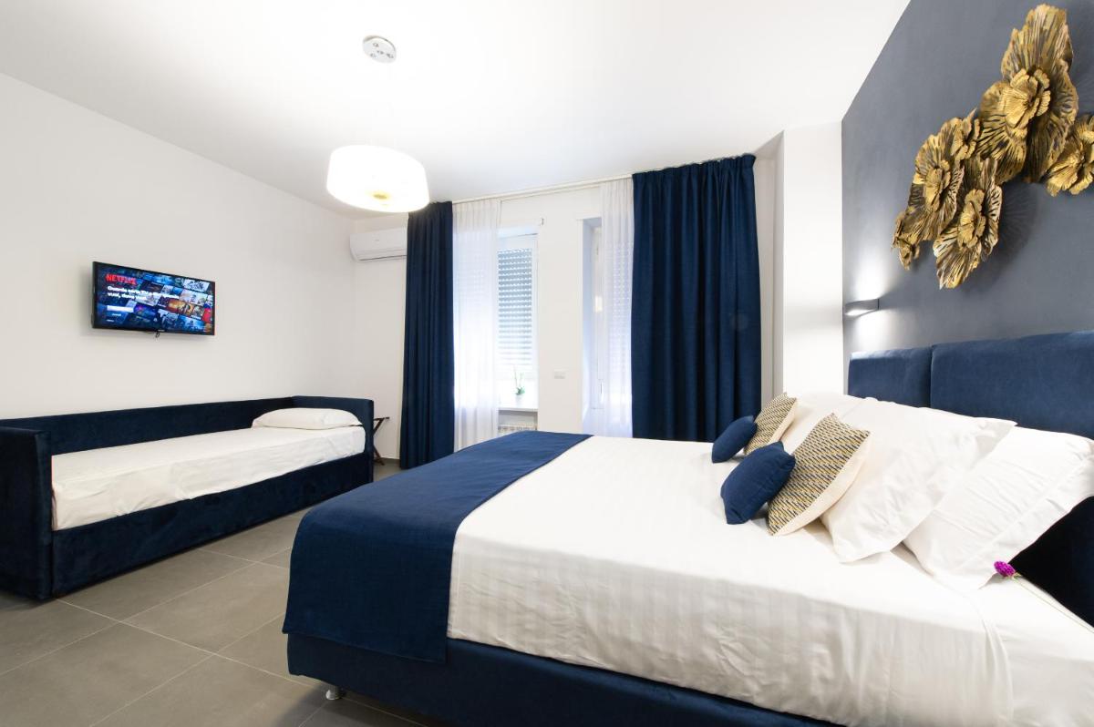 Peony - 13 Piazza Pio XI - Housity