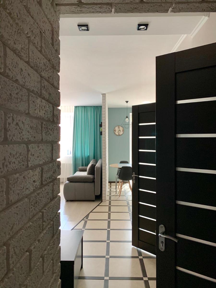 Blue apartments on Kotsyubinsky Avenue - Housity