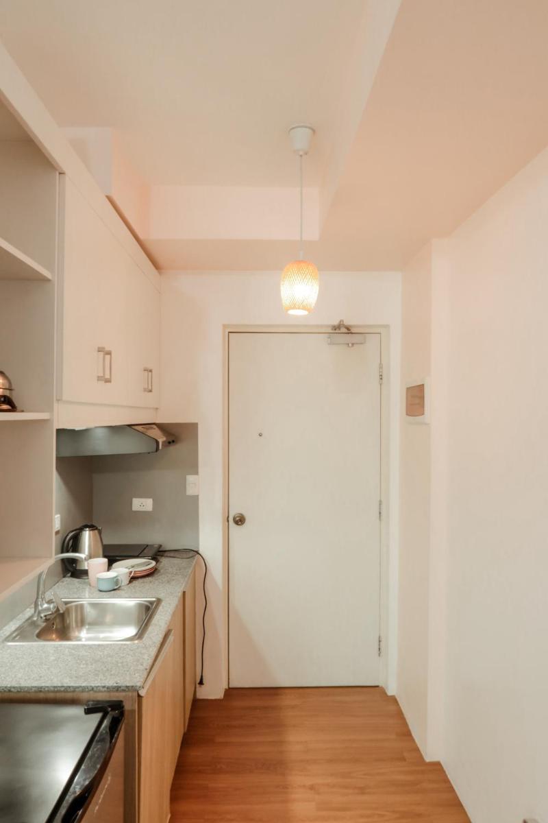Cozy Sunlit Studio - Housity