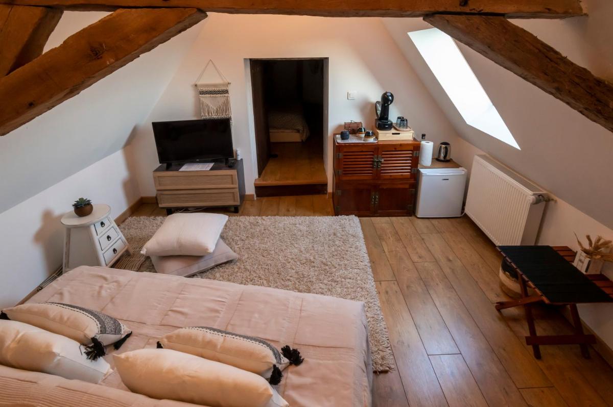 BELLILOIRE, Chambre à la campagne - Housity