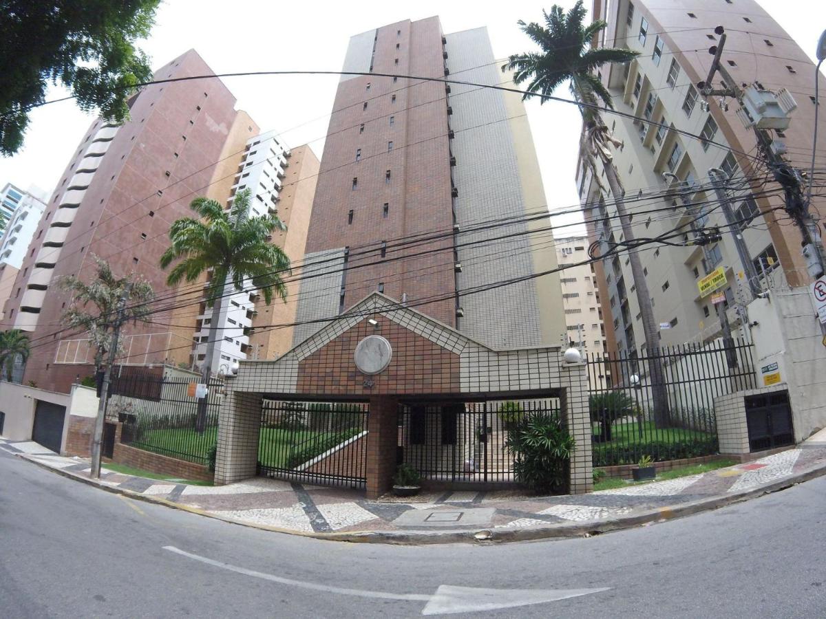 Apartamento a 200 metros da feirinha da beira mar - Housity