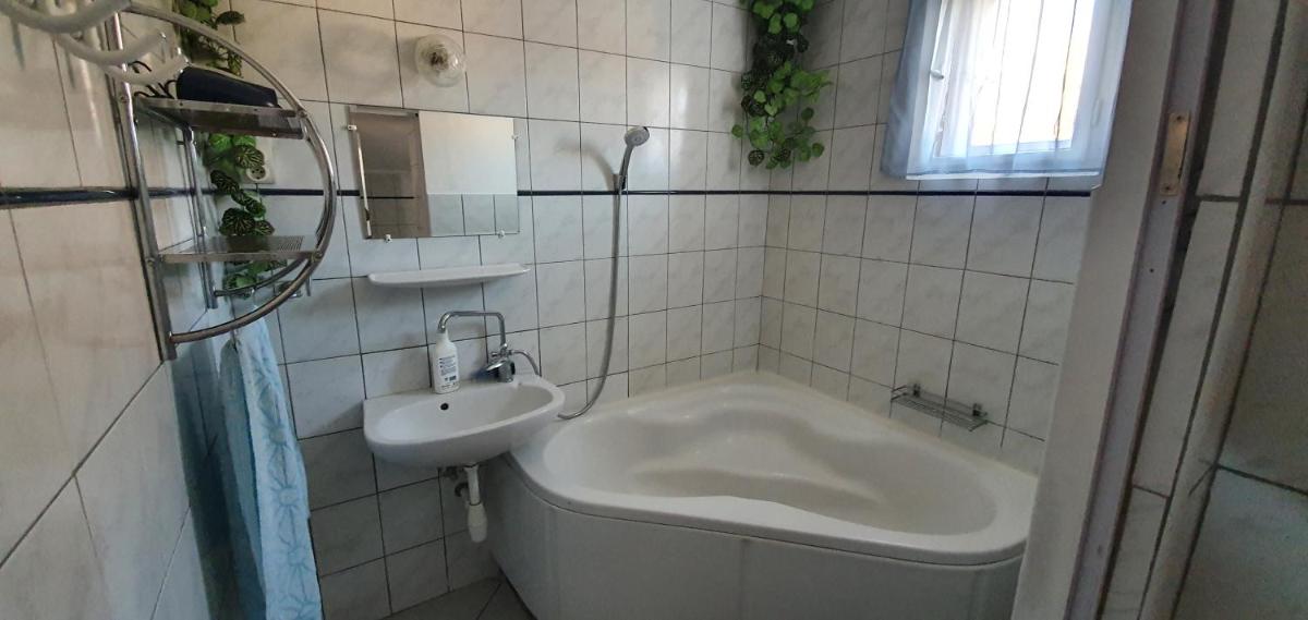 Suitetrails - Viola Apartman
