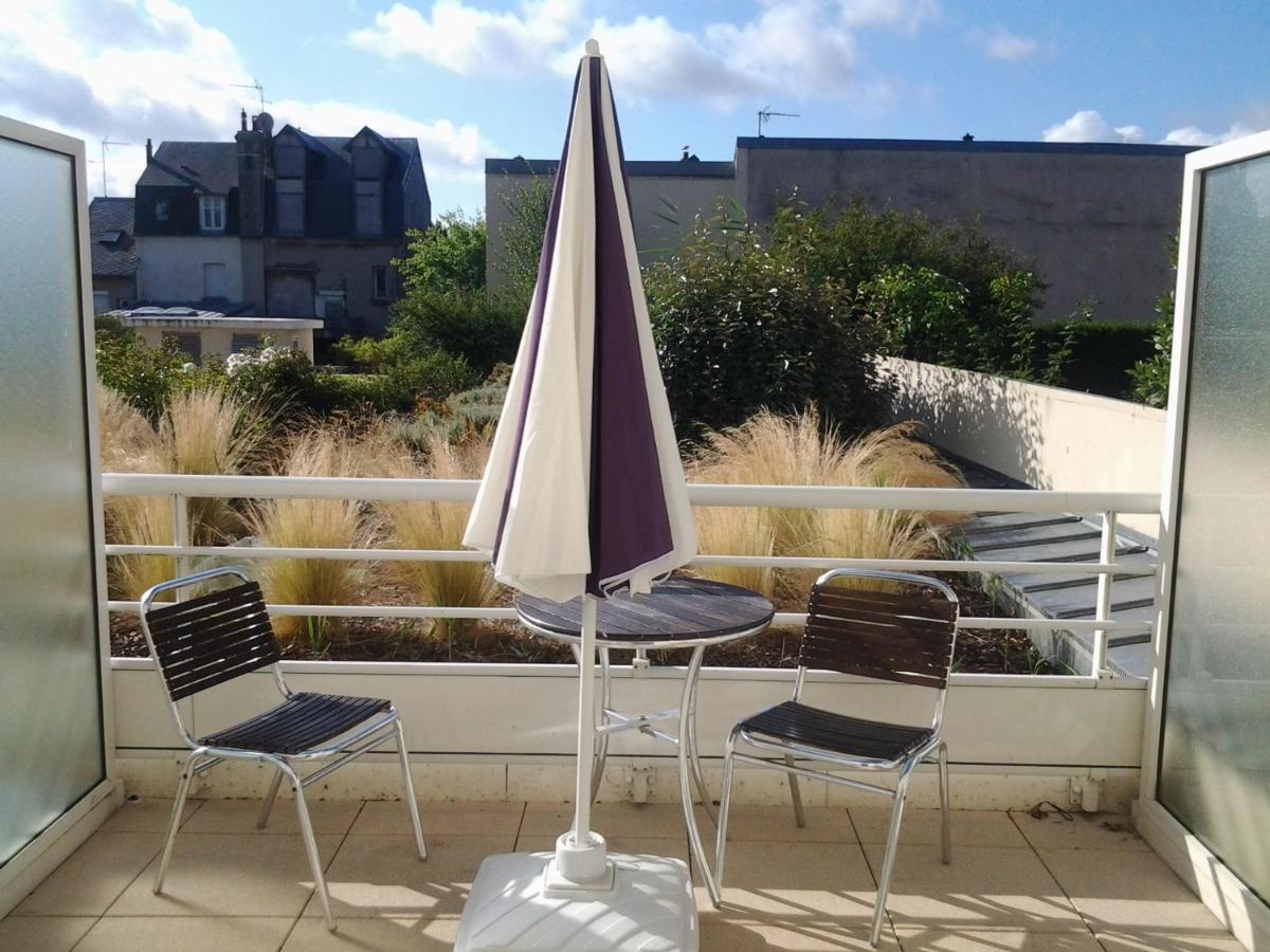 Balcon ou terrasse dans l'établissement Almoria Hôtel & SPA