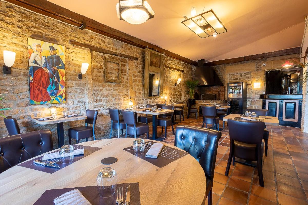 Logis Auberge du port - Housity