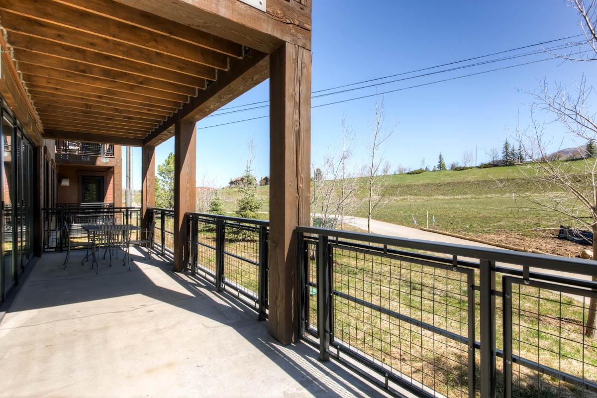 Trailhead Lodge - Housity