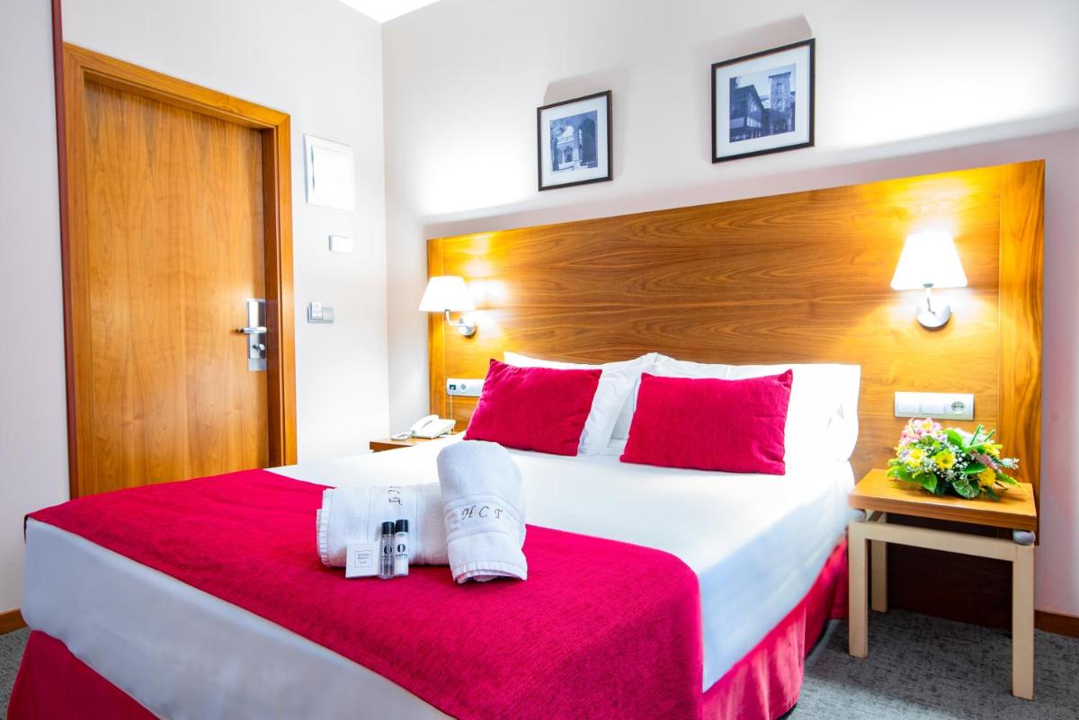 Suitetrails - Hospedium Hotel Casino Del Tormes