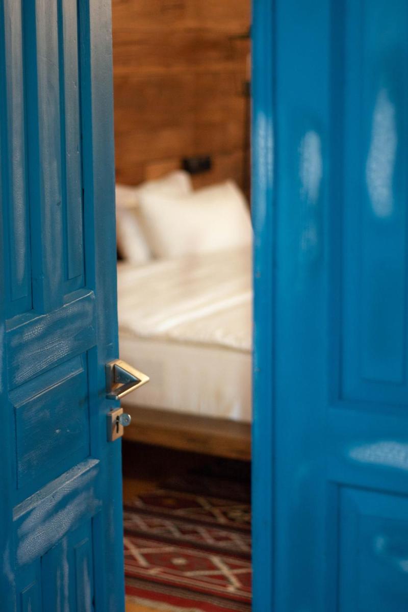 Suitetrails - Sazano Wine Cellar & Hotel