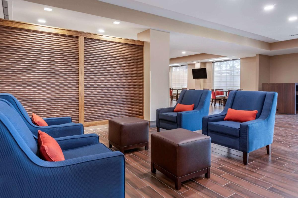 Comfort Suites Daytona Beach-Speedway - Housity