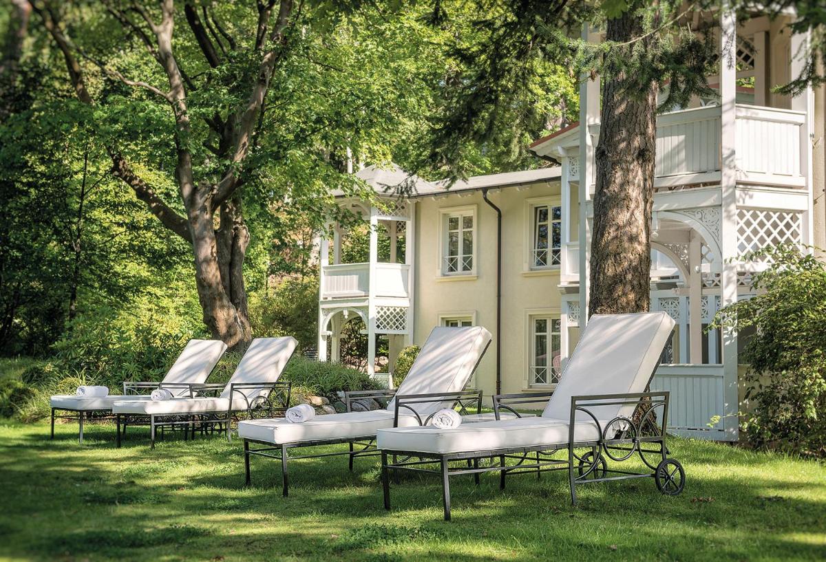 Ein Garten an der Unterkunft ROEWERS Privathotel & Spa