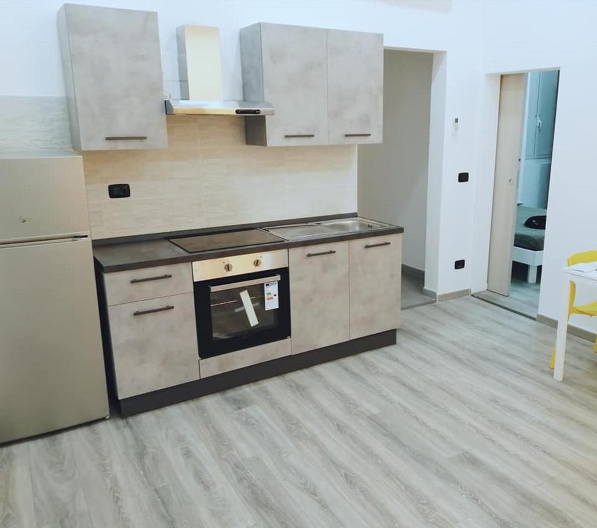 Appartamento nuovo a 1 minuto dal porto - Housity
