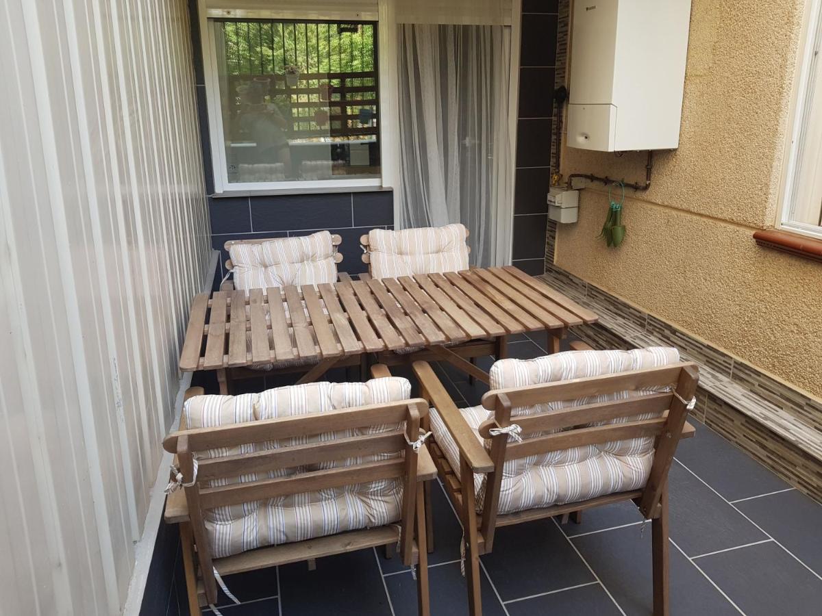 Amplio Apto con patio privado - Housity